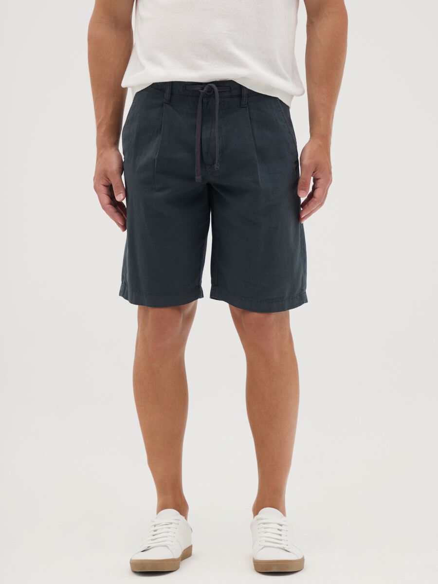Men's blue regular fit linen blend shorts_1