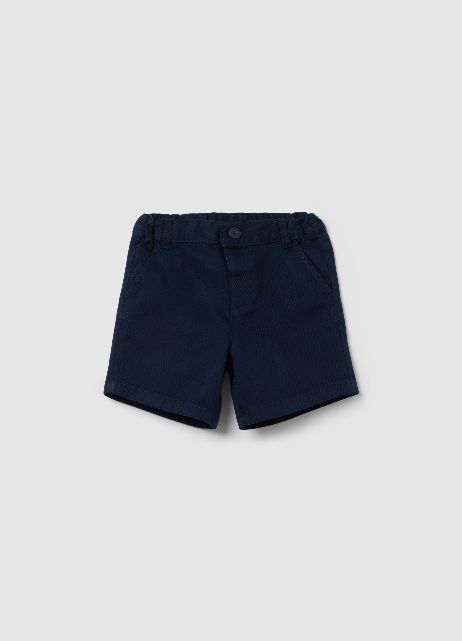 Bermuda shorts in dobby with pockets