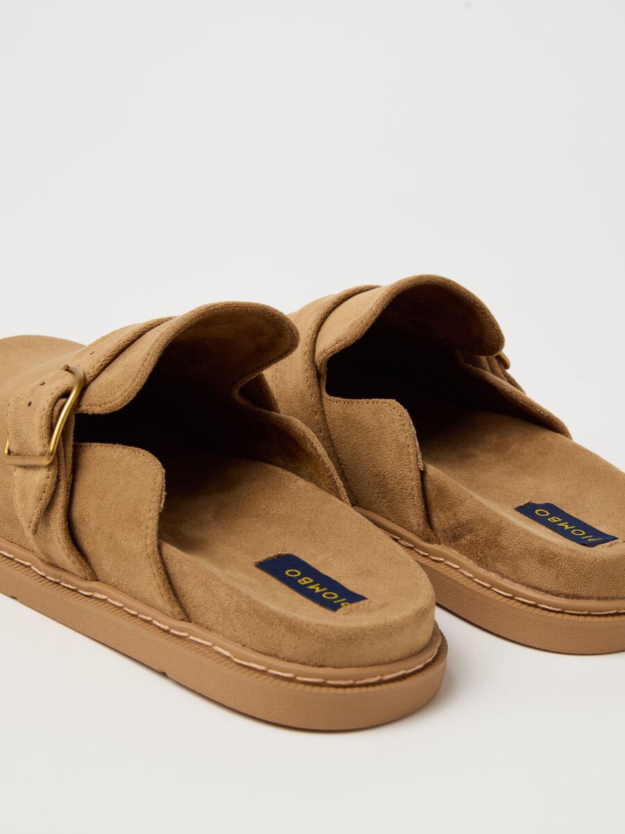 Suede sabots with buckle_3