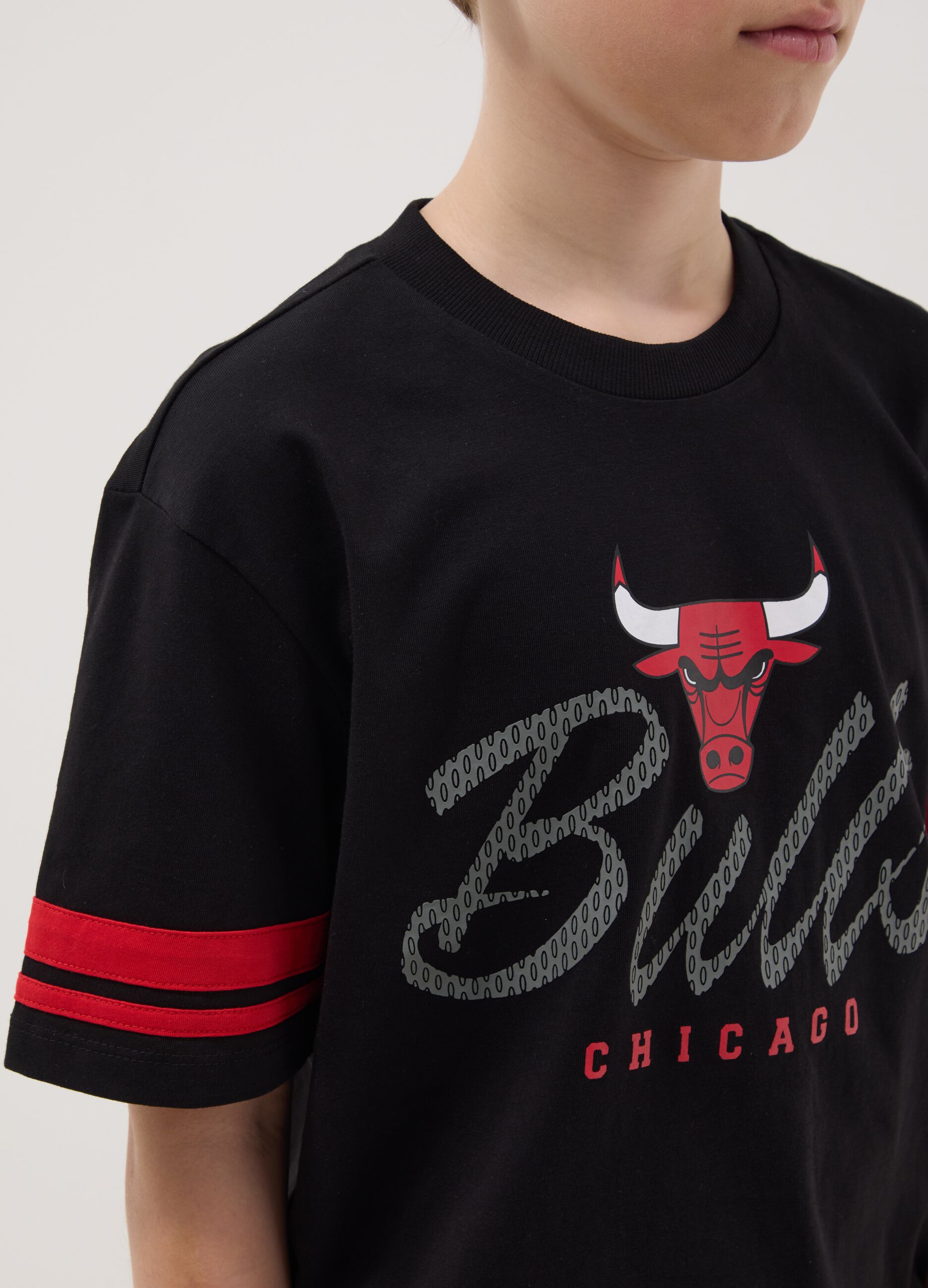 Boys' relaxed fit black pure cotton T-shirt - Chicago Bulls