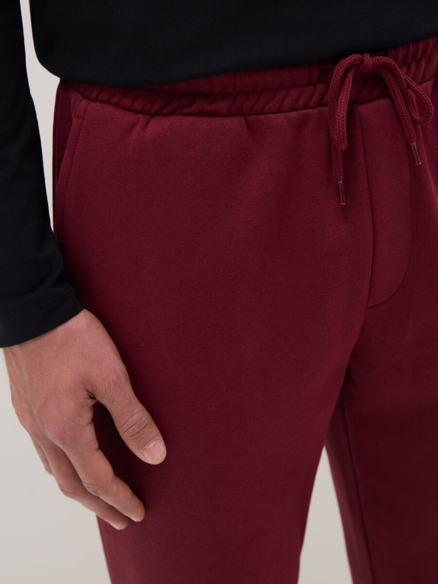 Red regular fit jogger trousers in cotton blend_3