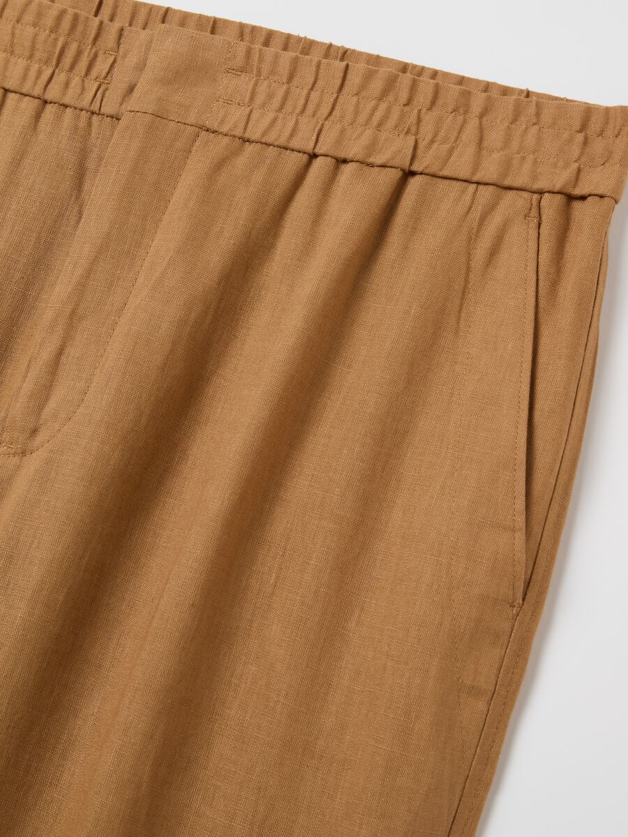 Contemporary trousers in linen_5