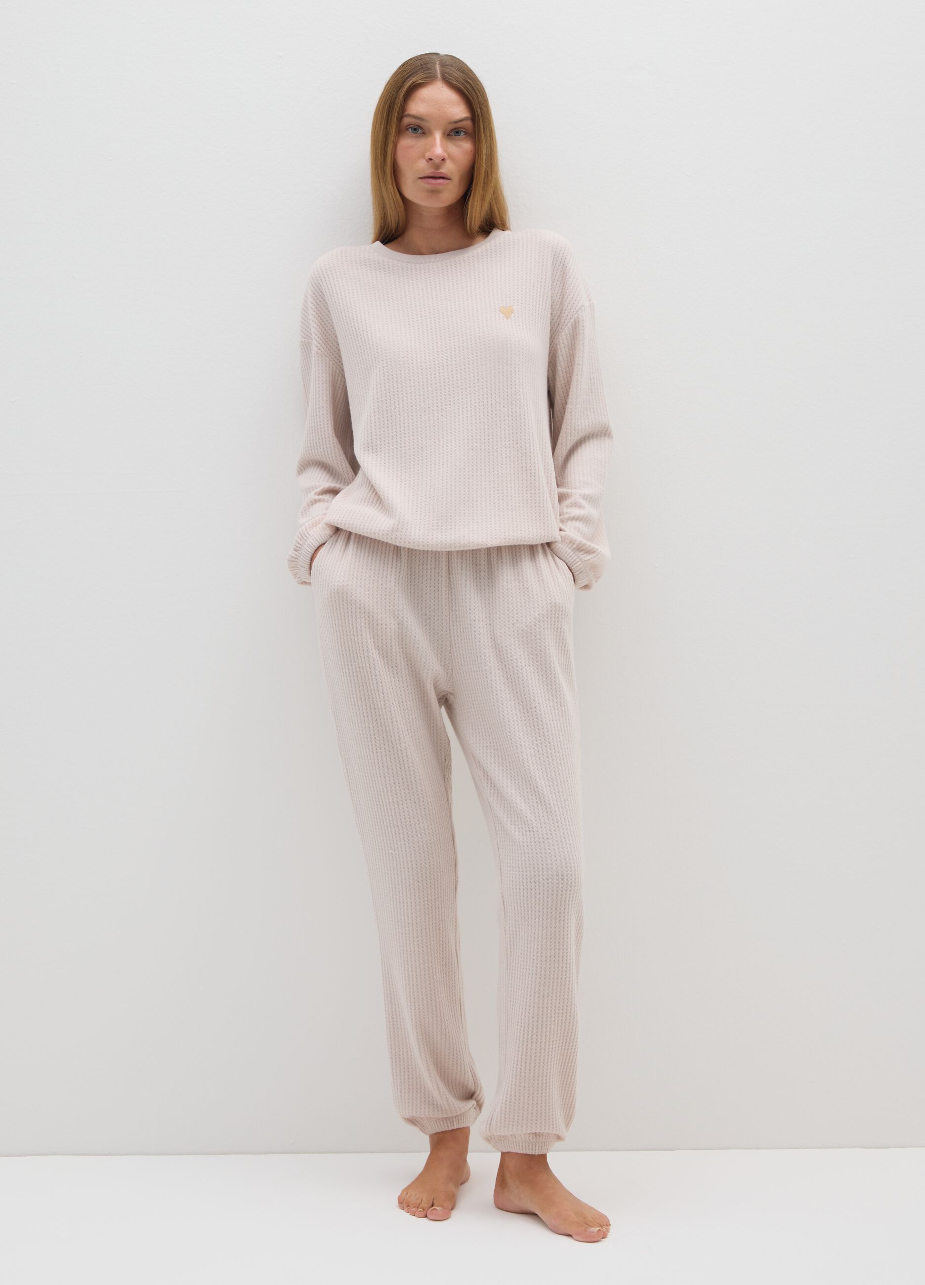 Beige stretch fabric pyjamas with regular fit