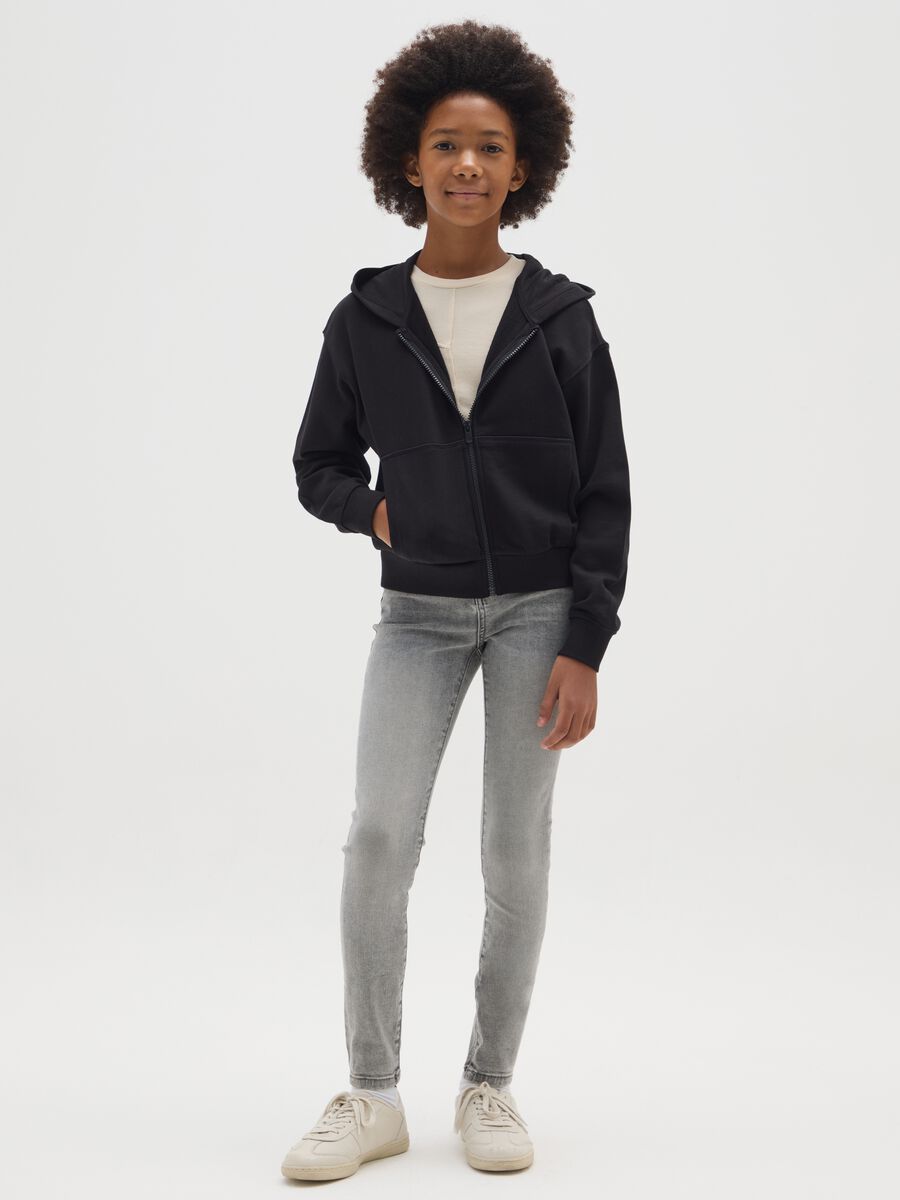 Jeans da ragazza in denim grigio skinny fit_1