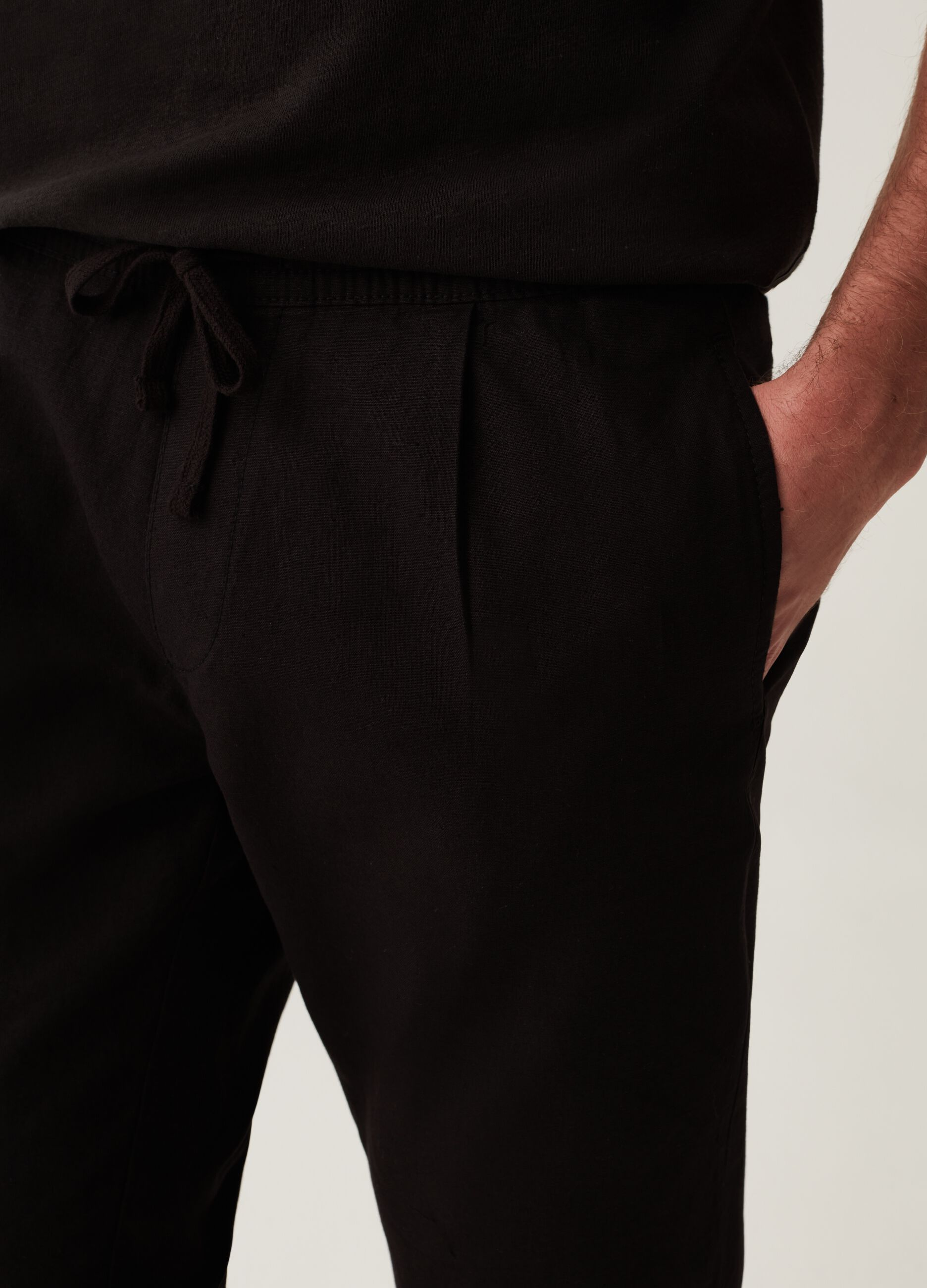 LESS IS BETTER Joggers in lino e cotone