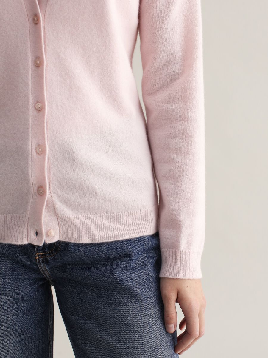 V-neck cashmere cardigan_2