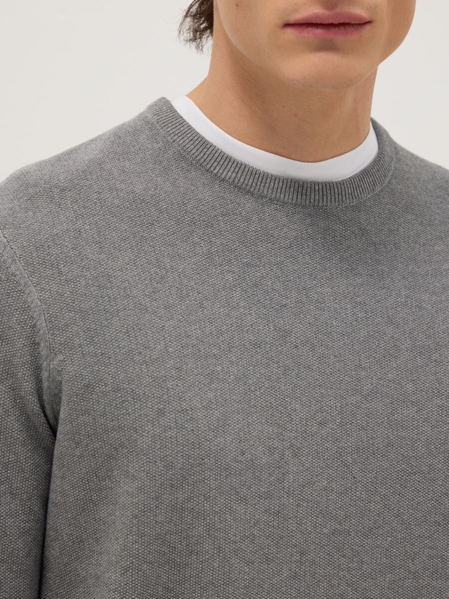 Grey crew neck pure cotton jumper in regular fit_3