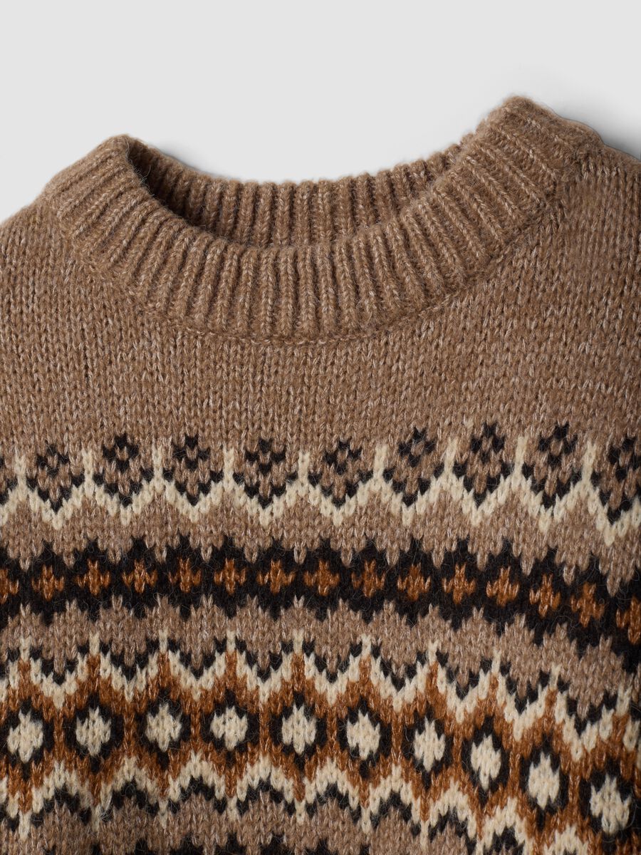 Maglia marrone jacquard con Collo rialzato_5