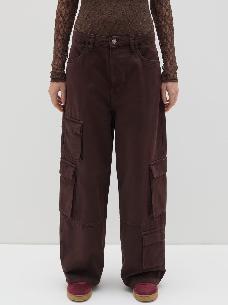 Brown cotton cargo trousers_1