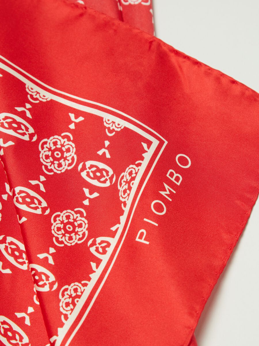 Foulard in seta con stampa_1