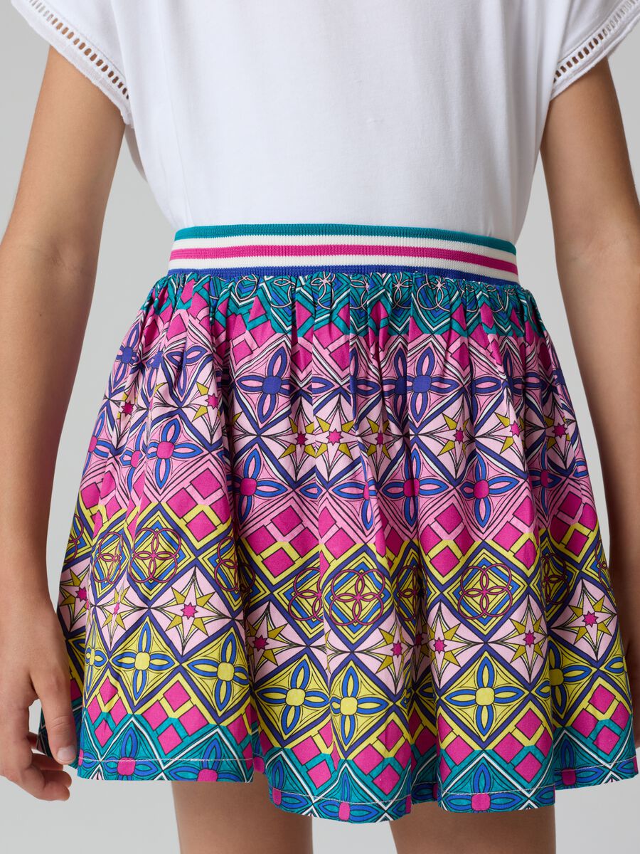 Short skirt with all-over print_1