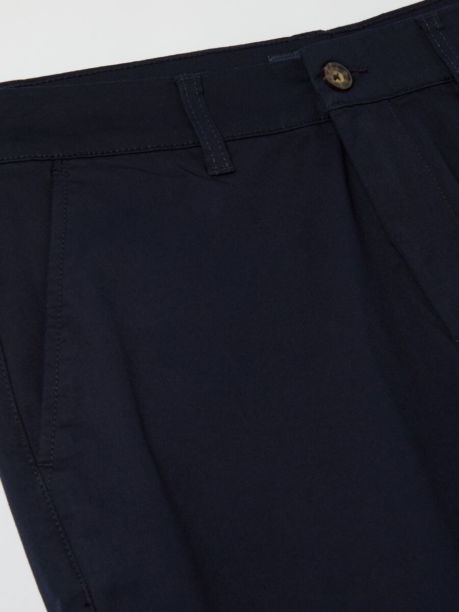 Stretch cotton chino Bermuda shorts_5