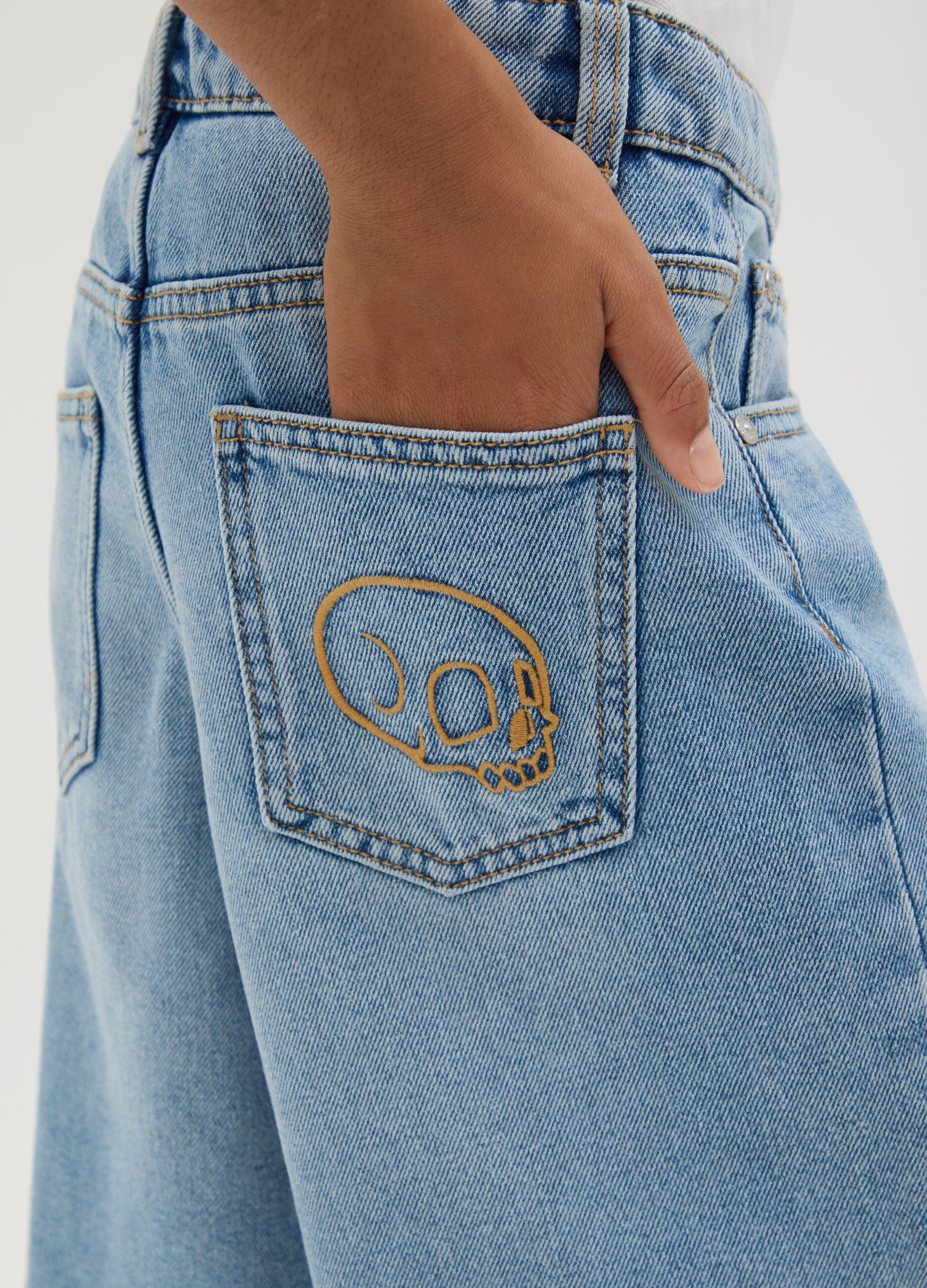 Baggy denim boy shorts with frayed hems