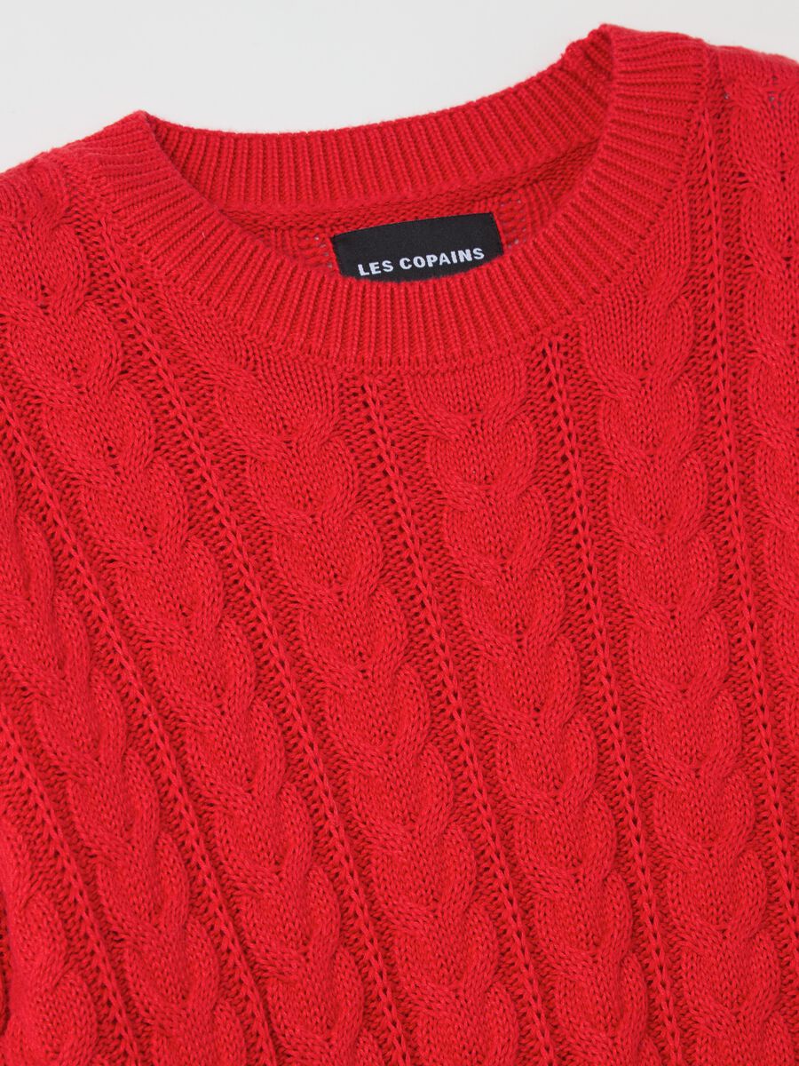Cable-knit pullover with round neck_5
