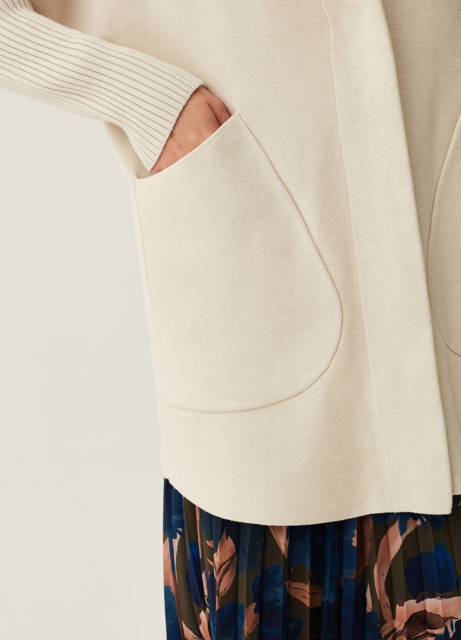 Giacca cardigan con bottone_3