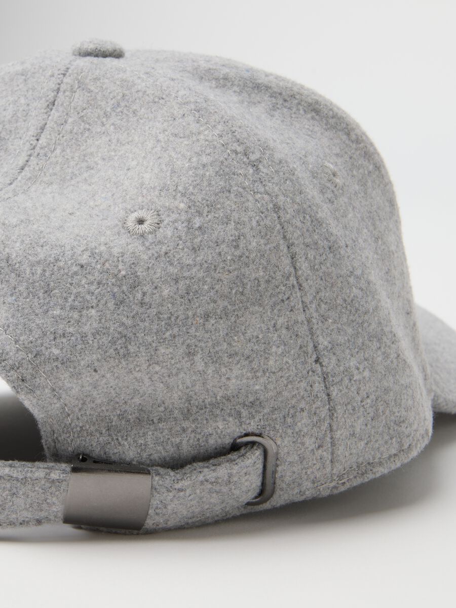 Cappello grigio_2