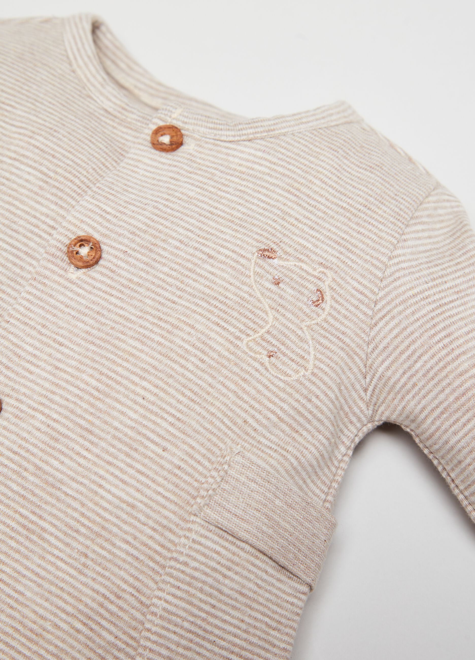Set t-shirt a righe e ghettine con stampa_2