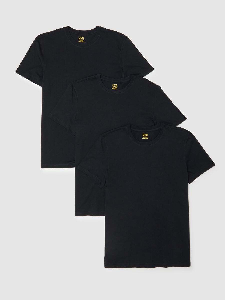Pack of three black crew-neck cotton t-shirts in regular fit_4