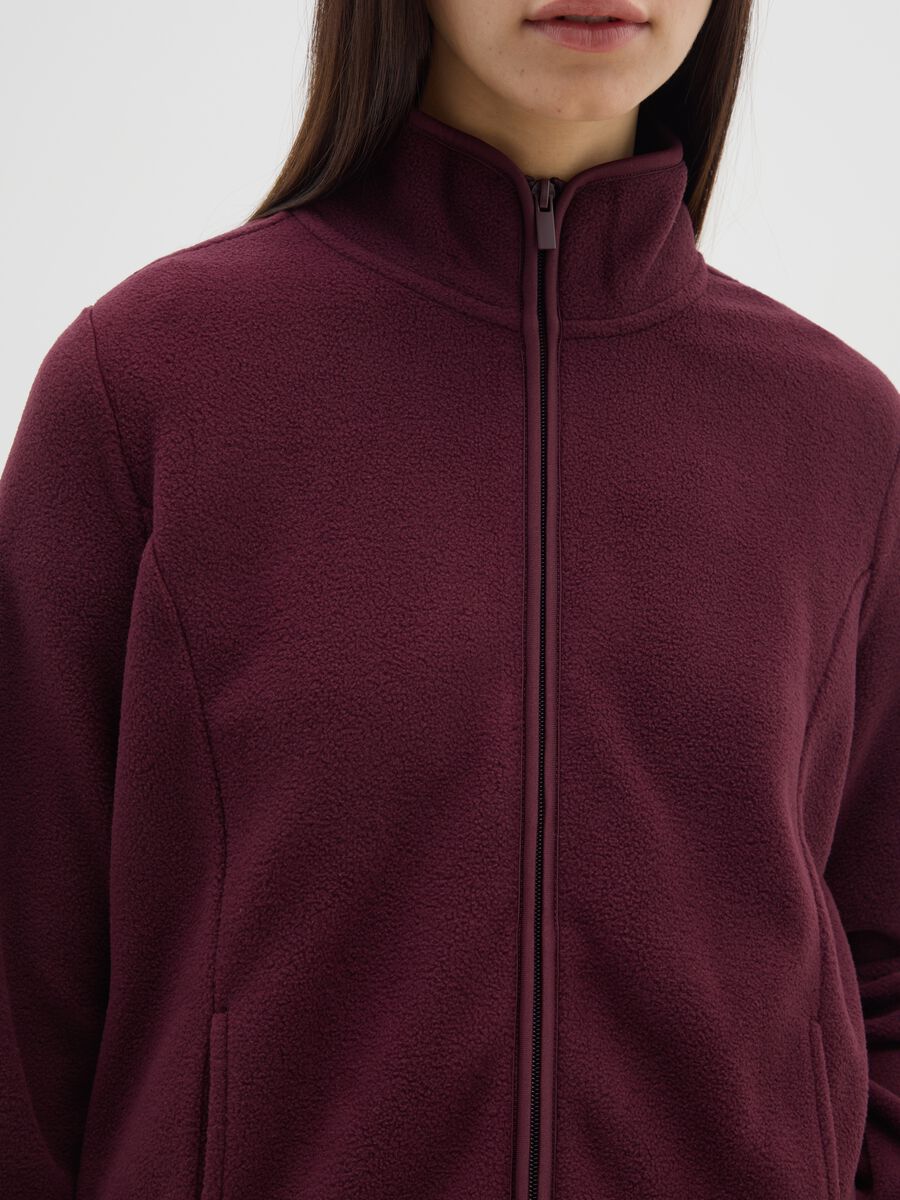 Red fleece sweatshirt with fitted fit and zip_3