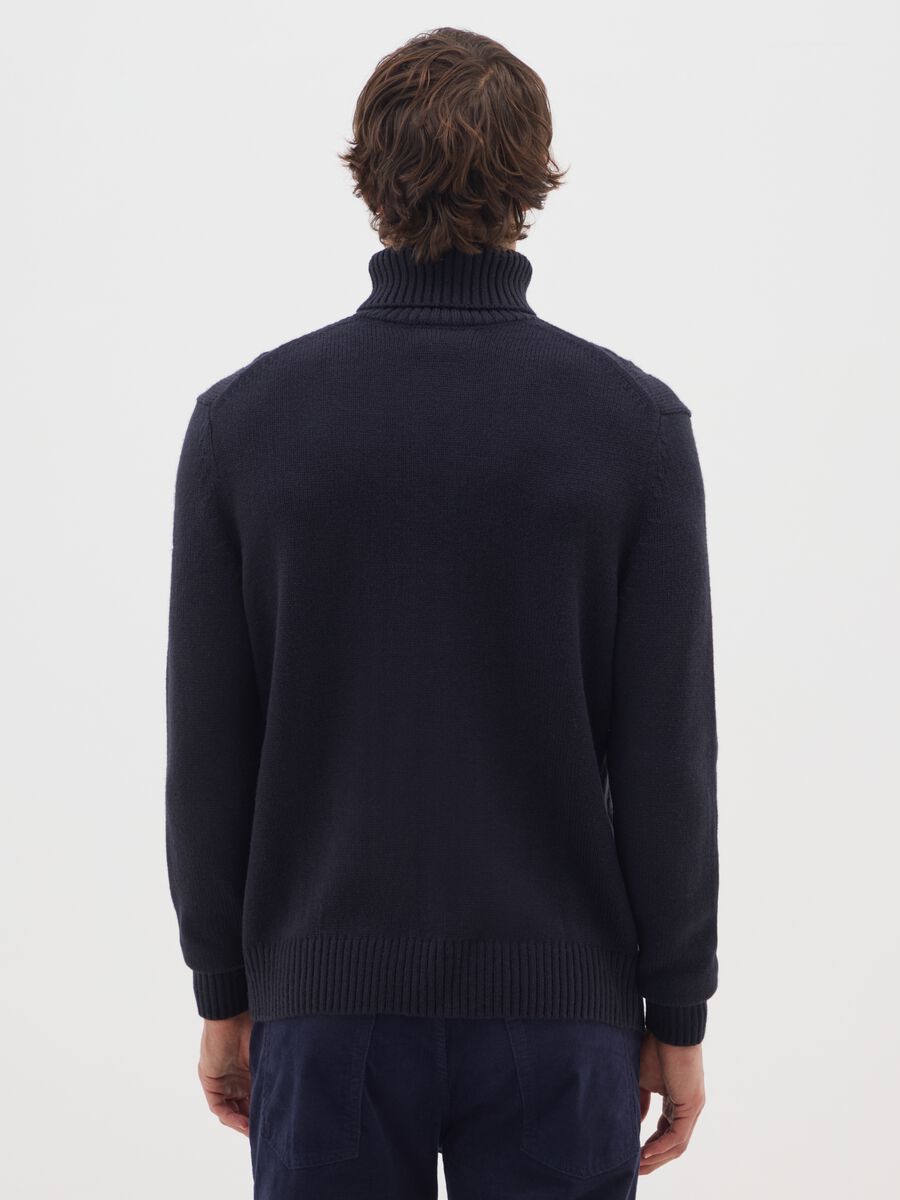 Blue turtleneck regular fit with jacquard pattern_2