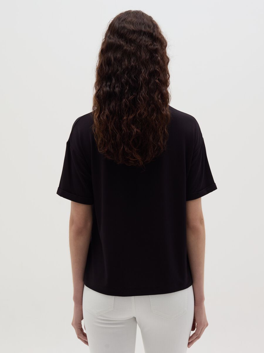 Black T-shirt with kimono sleeves_3