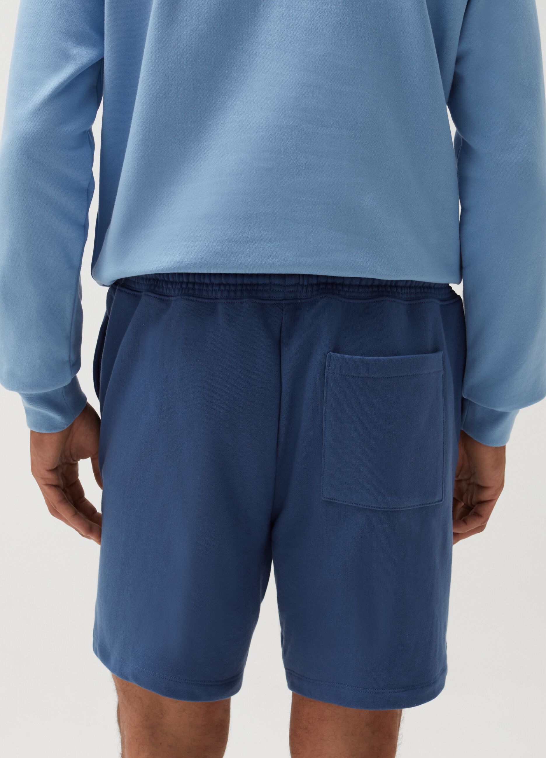 Solid colour fleece Bermuda shorts