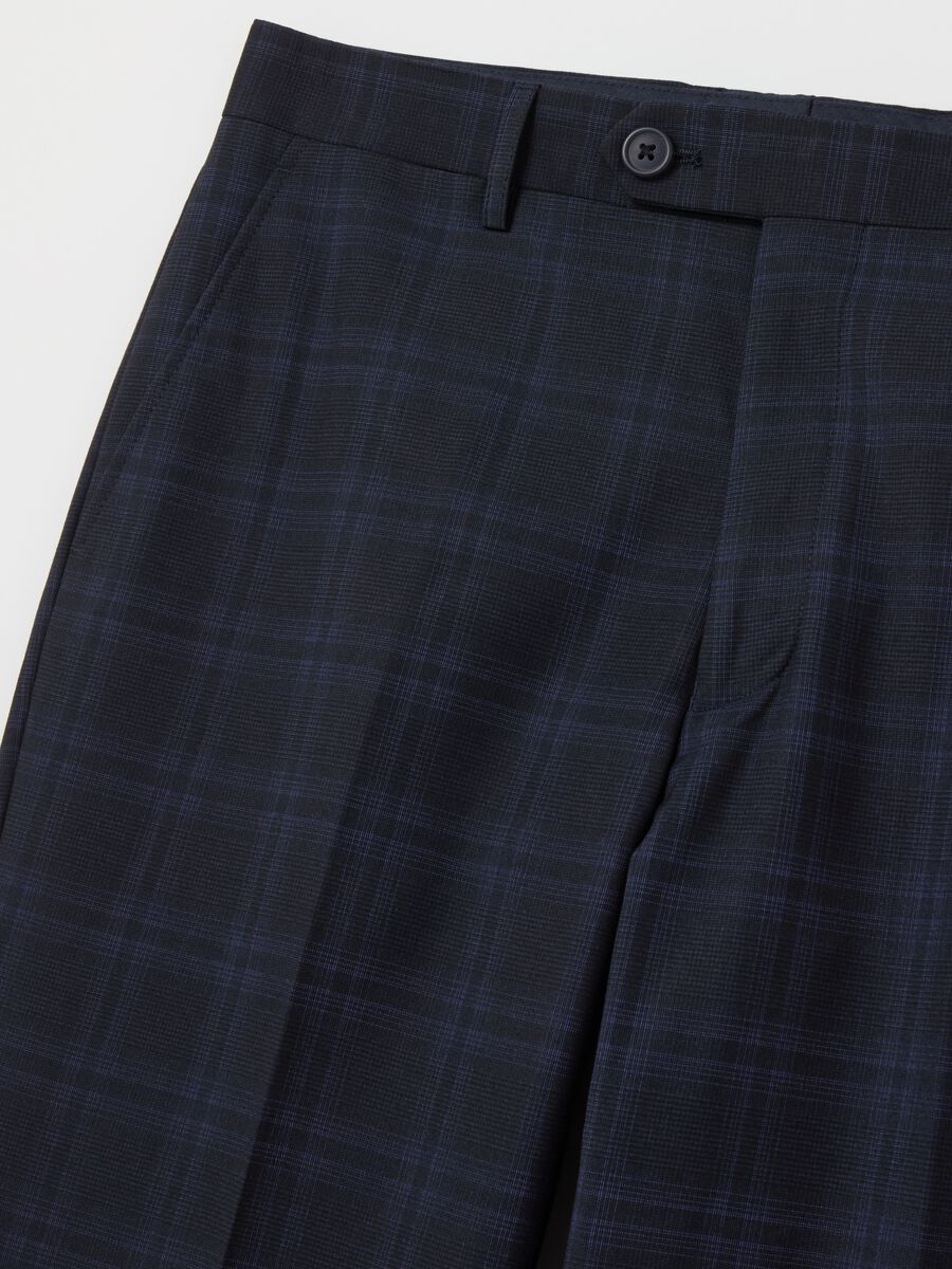 Chino trousers with check pattern_5