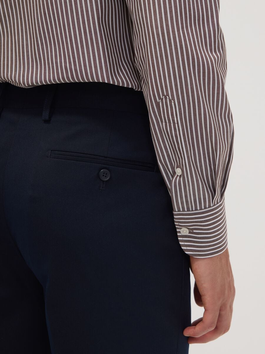 Camicia marrone in misto cotone a righe con collo botton down easy iron regular fit_2