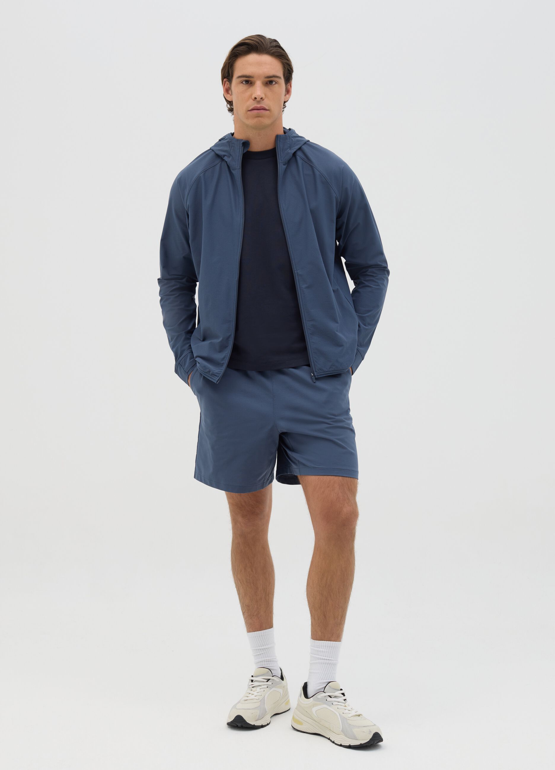 Blue Bermuda joggers in stretch fabric