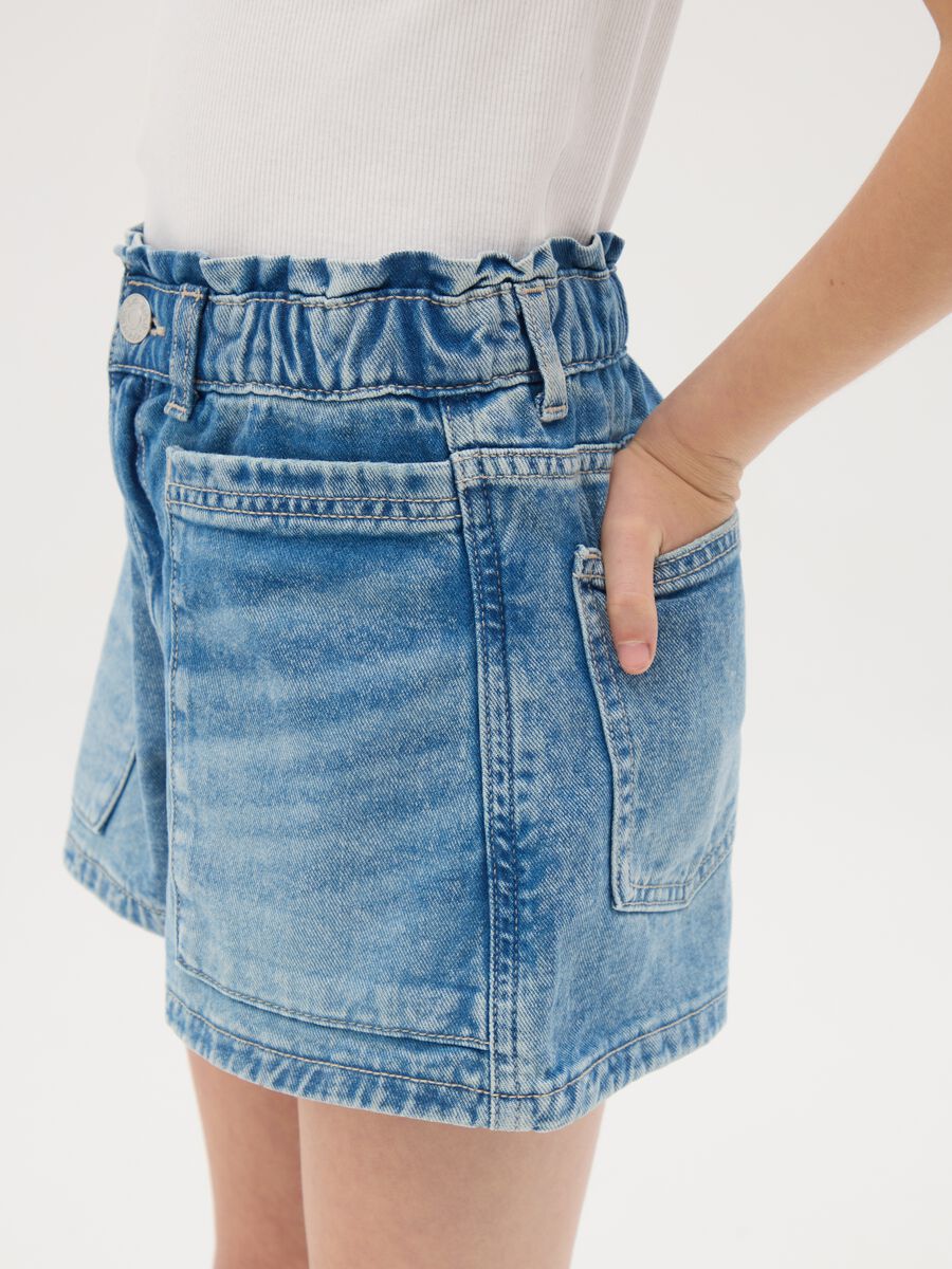 Shorts da ragazza in puro cotone denim blu regular fit a vita alta_2