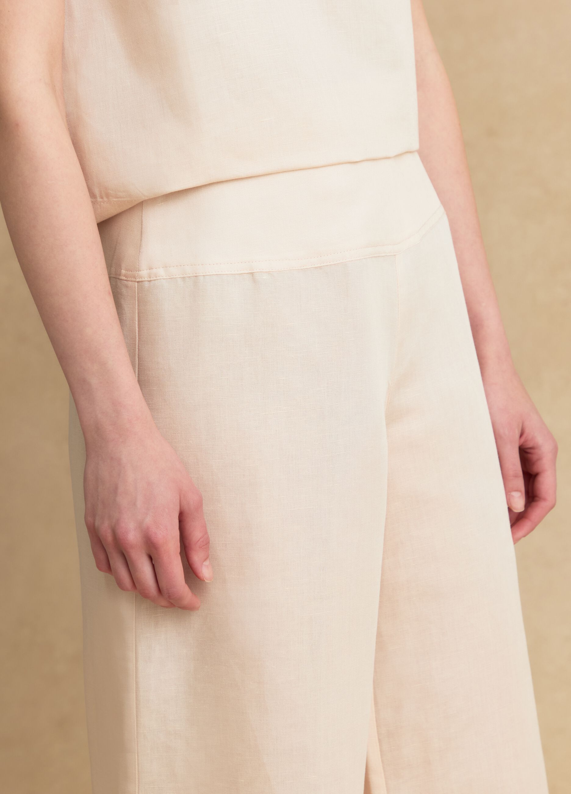 Pink linen-viscose blend wide-leg trousers with side zip fastening