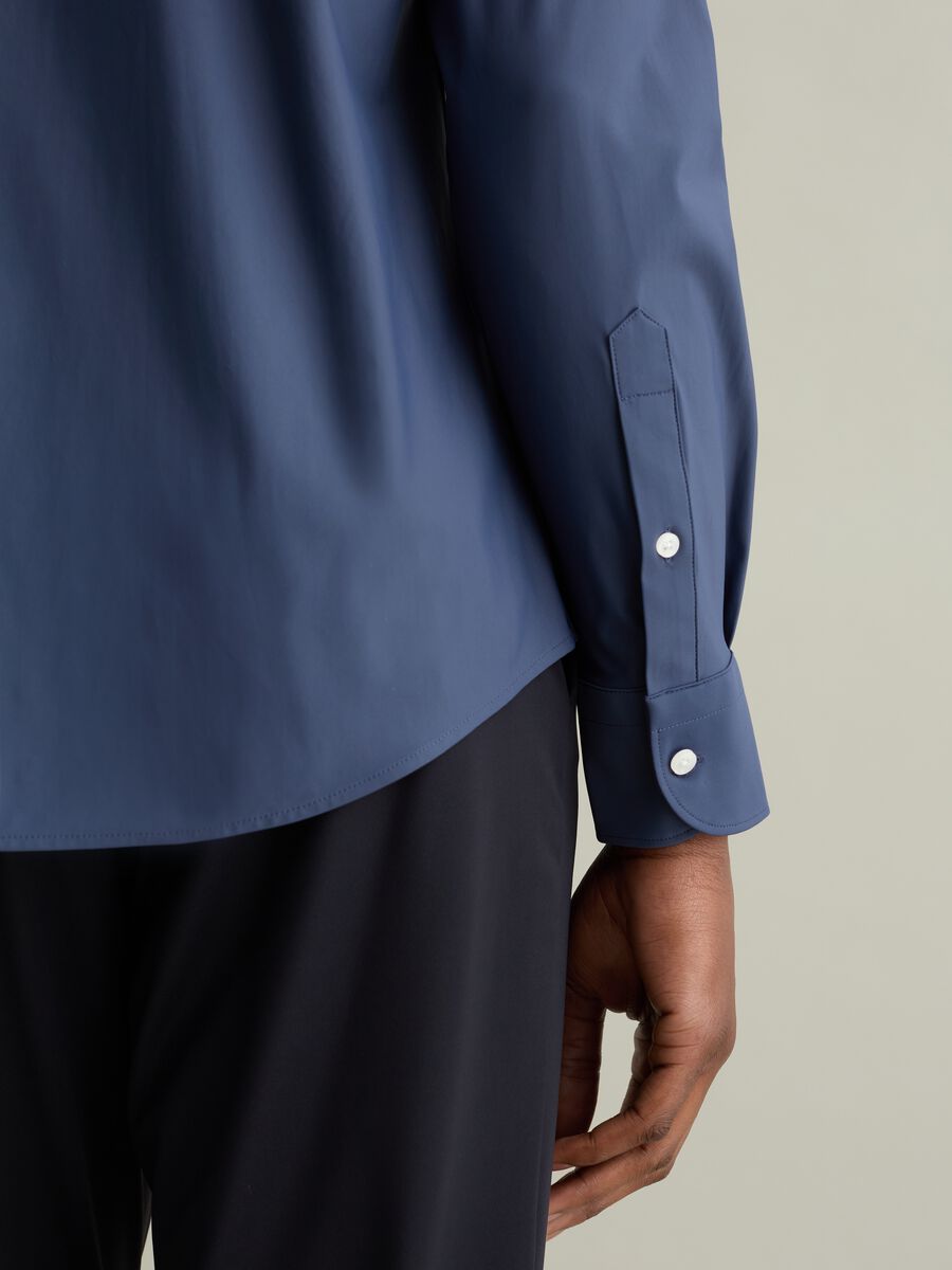 Regular-fit shirt in technical fabric_2
