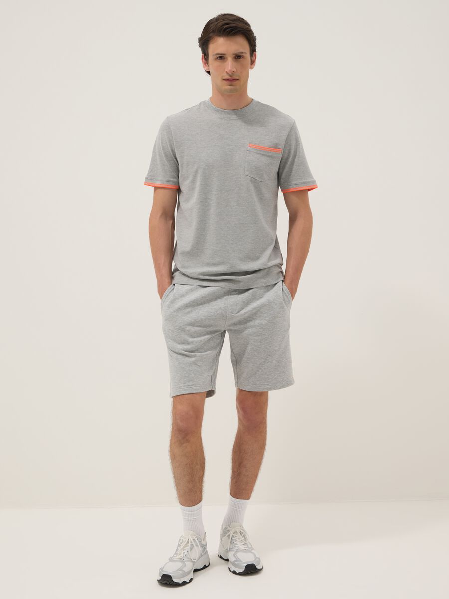 Grey stretch cotton T-shirt with chest pocket_2