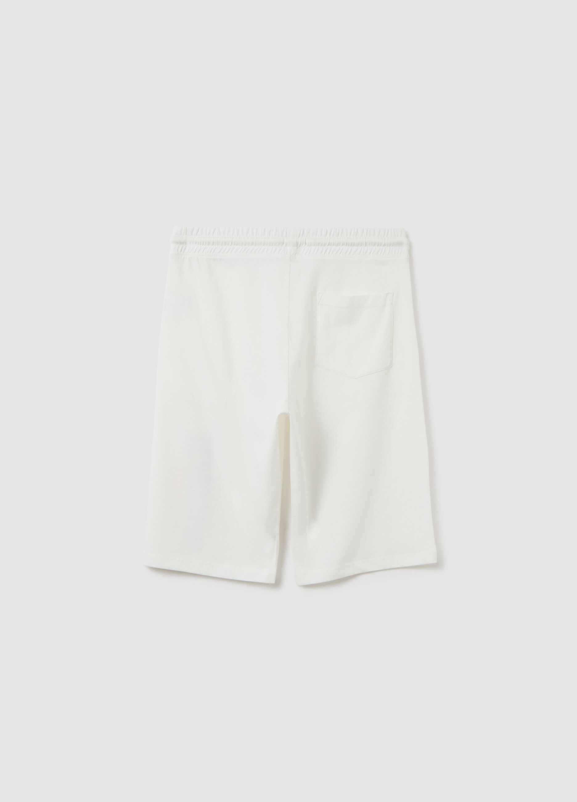 Boys' pure white cotton regular fit shorts with print