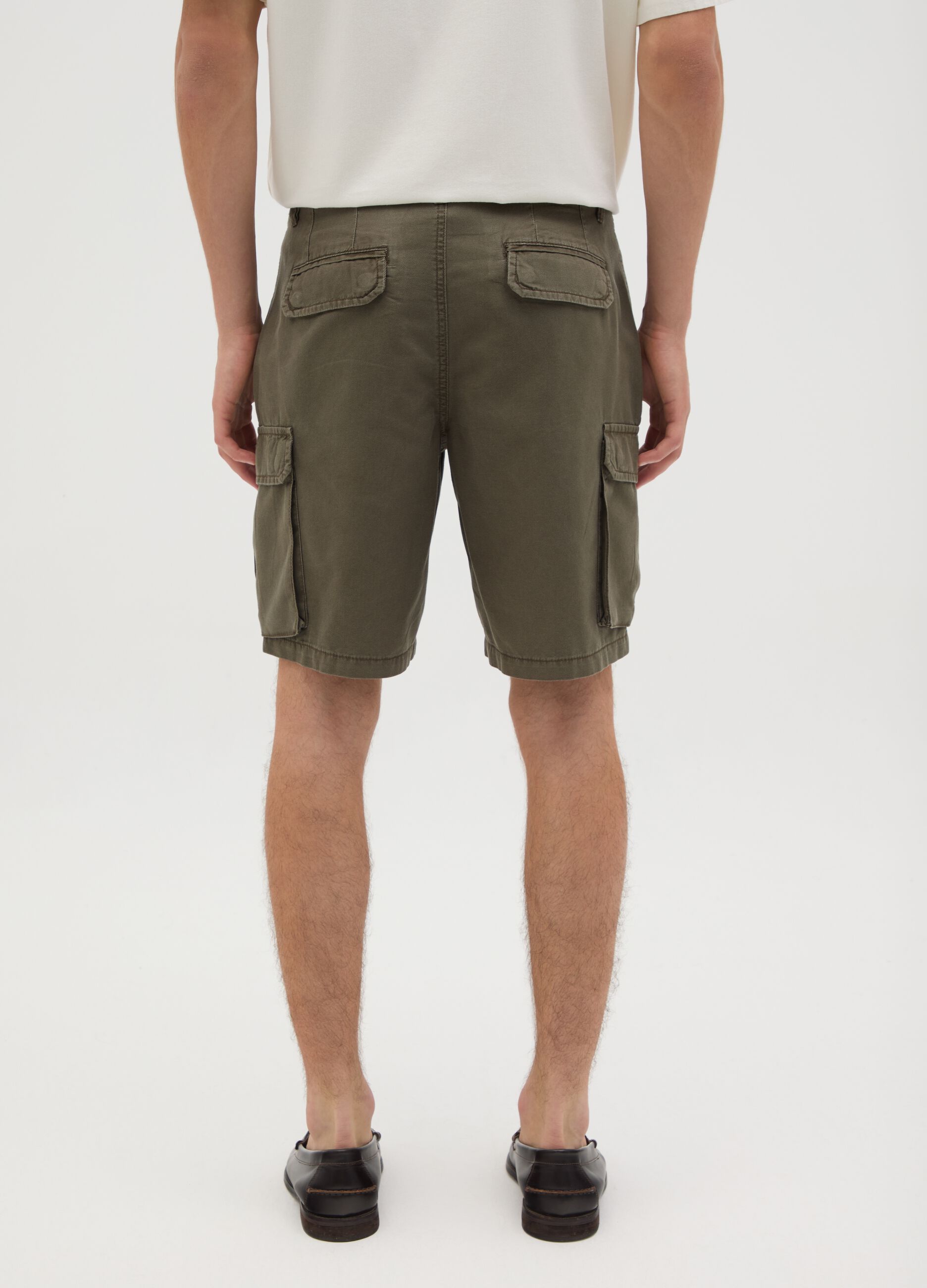 Bermuda da uomo in puro cotone verde regular fit