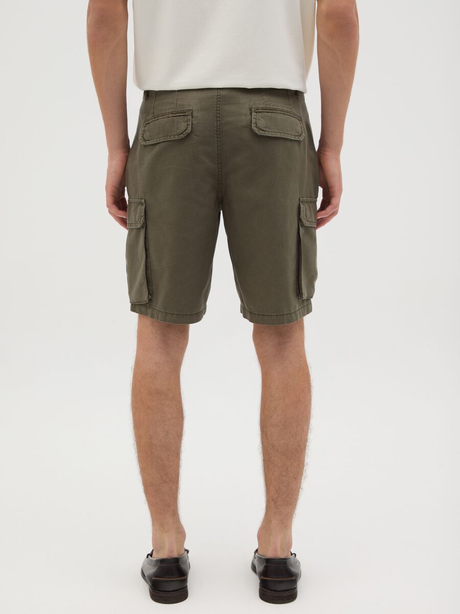 Men's green cotton shorts regular fit_3