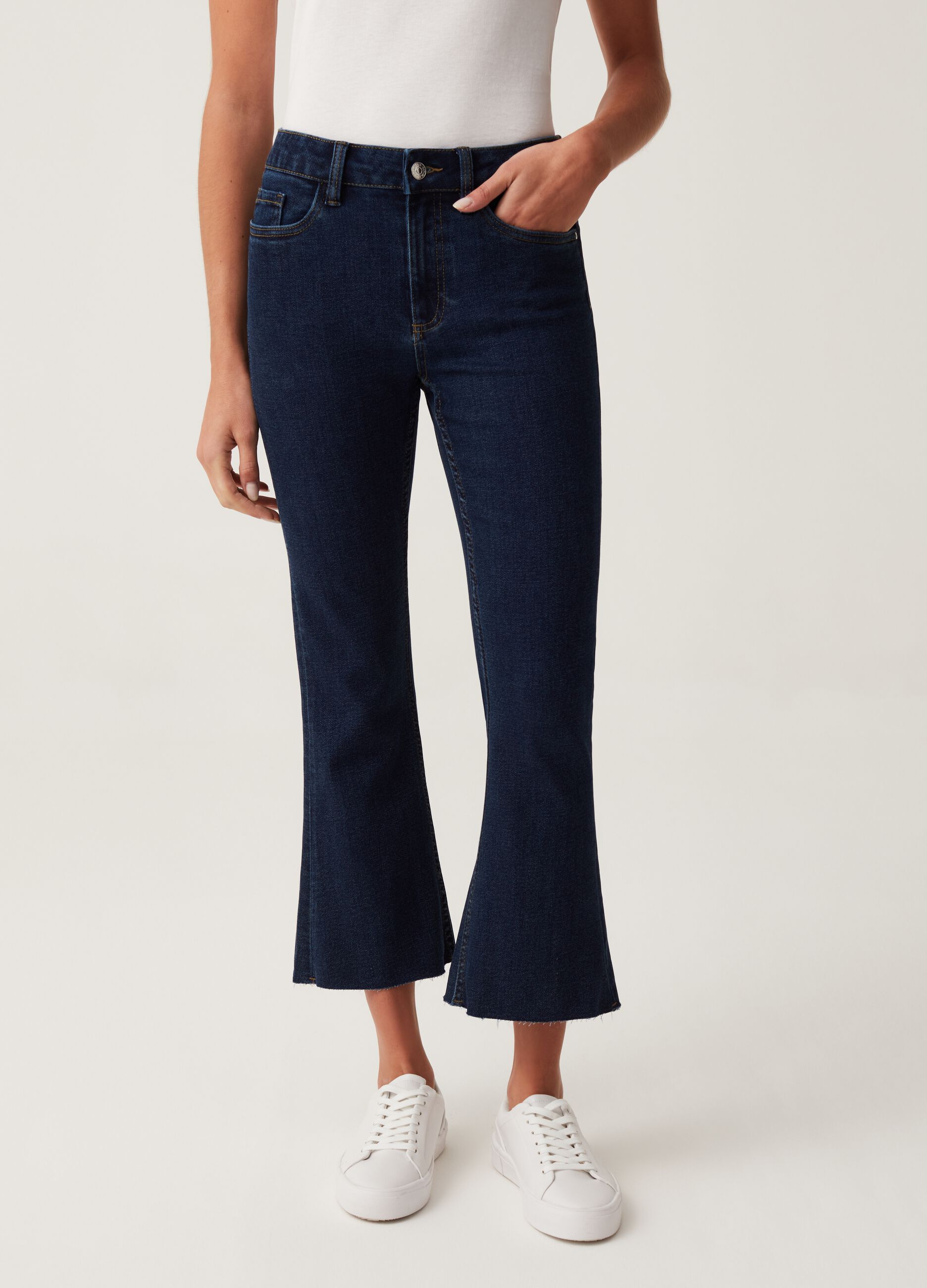 Flare-fit crop jeans