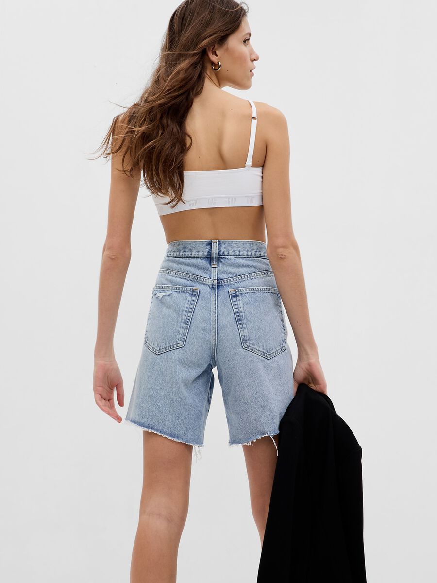 Loose-fit Bermuda shorts in denim shorts with abrasions_2