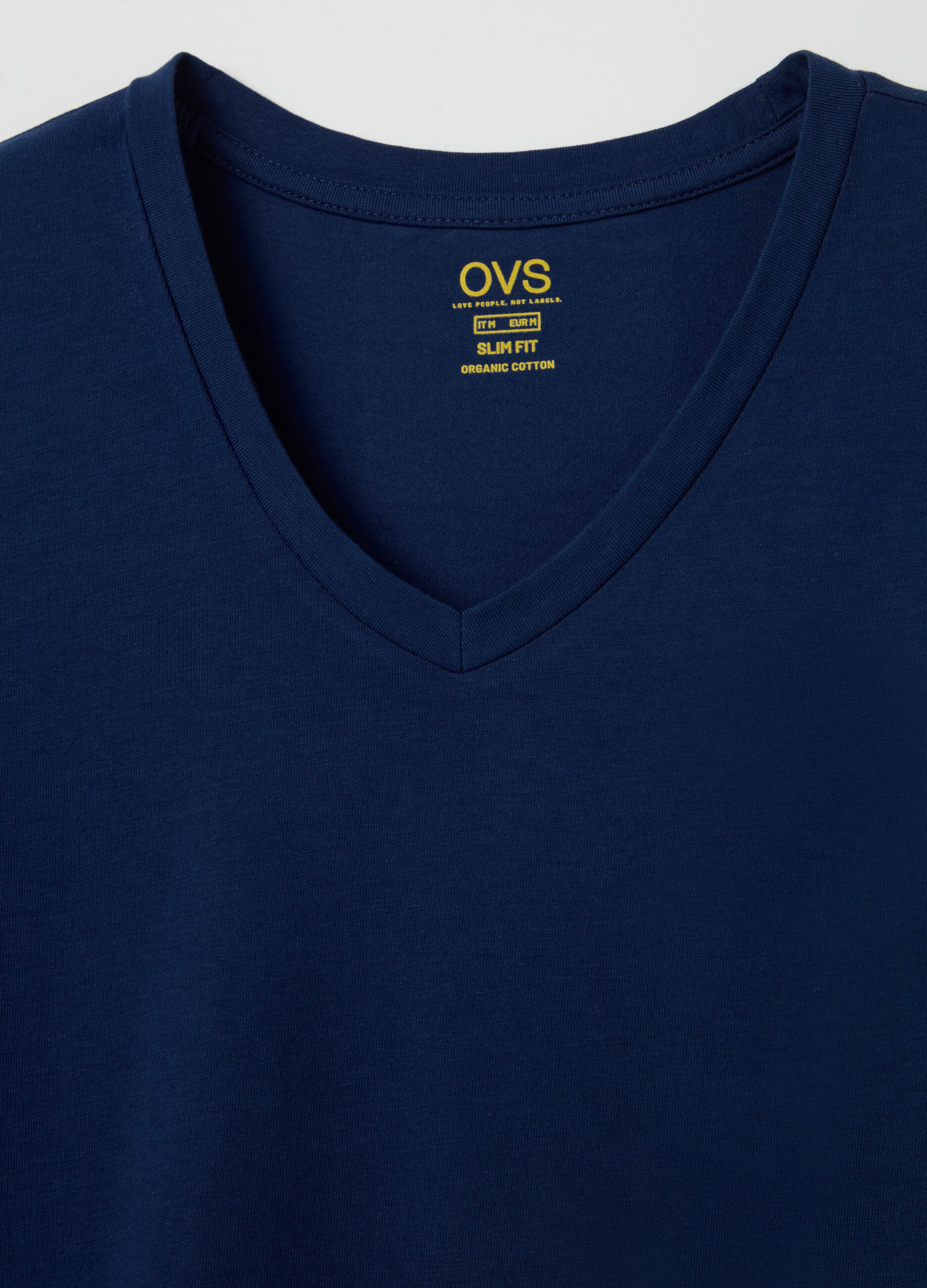 Slim-fit T-shirt in stretch cotton with V neck