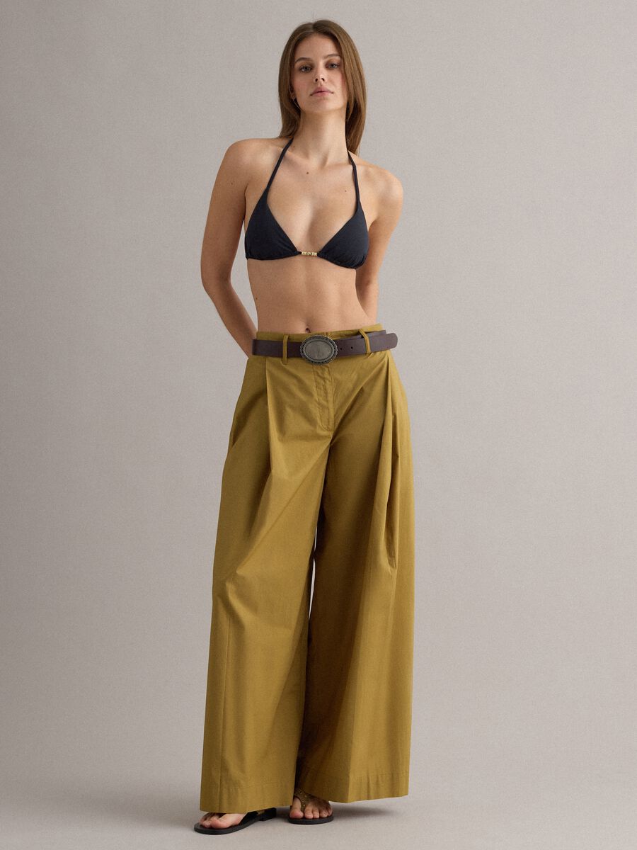 Black triangle bikini top in stretch fabric_0