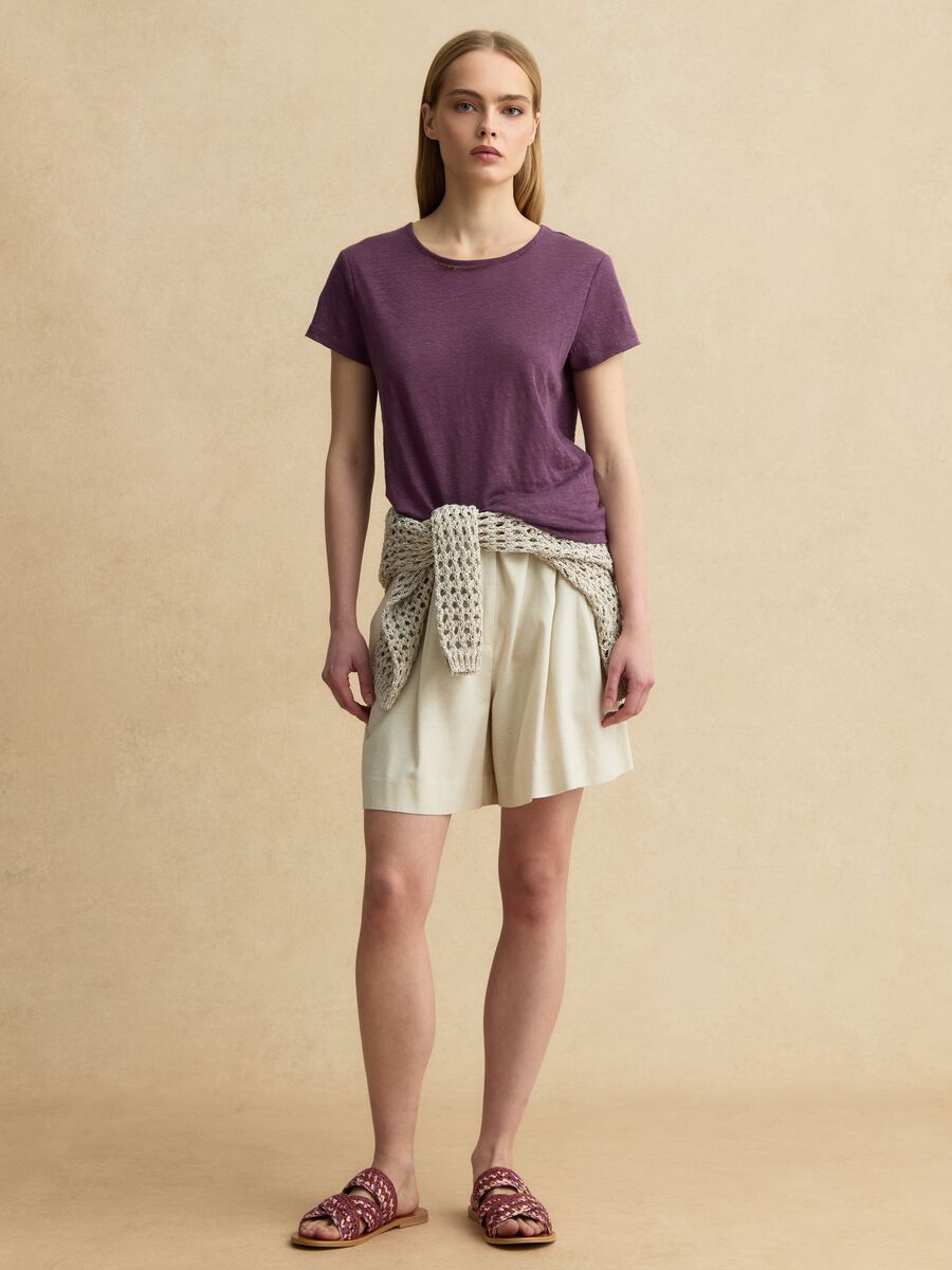 T-shirt a maniche corte viola in puro lino regular fit_2