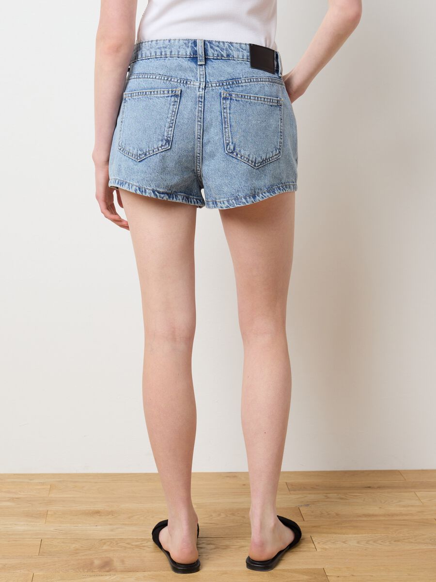 Women's shorts in pure cotton denim regular fit_3