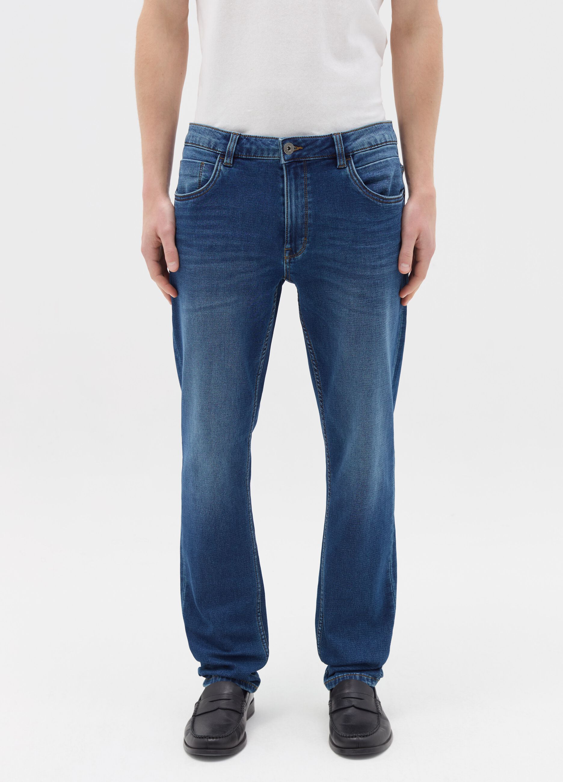 Slim-fit jeans with discolouring