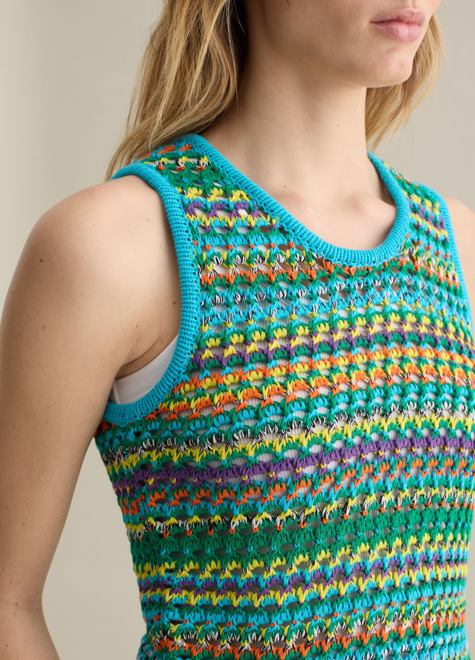 Crochet tank top in multicoloured knit