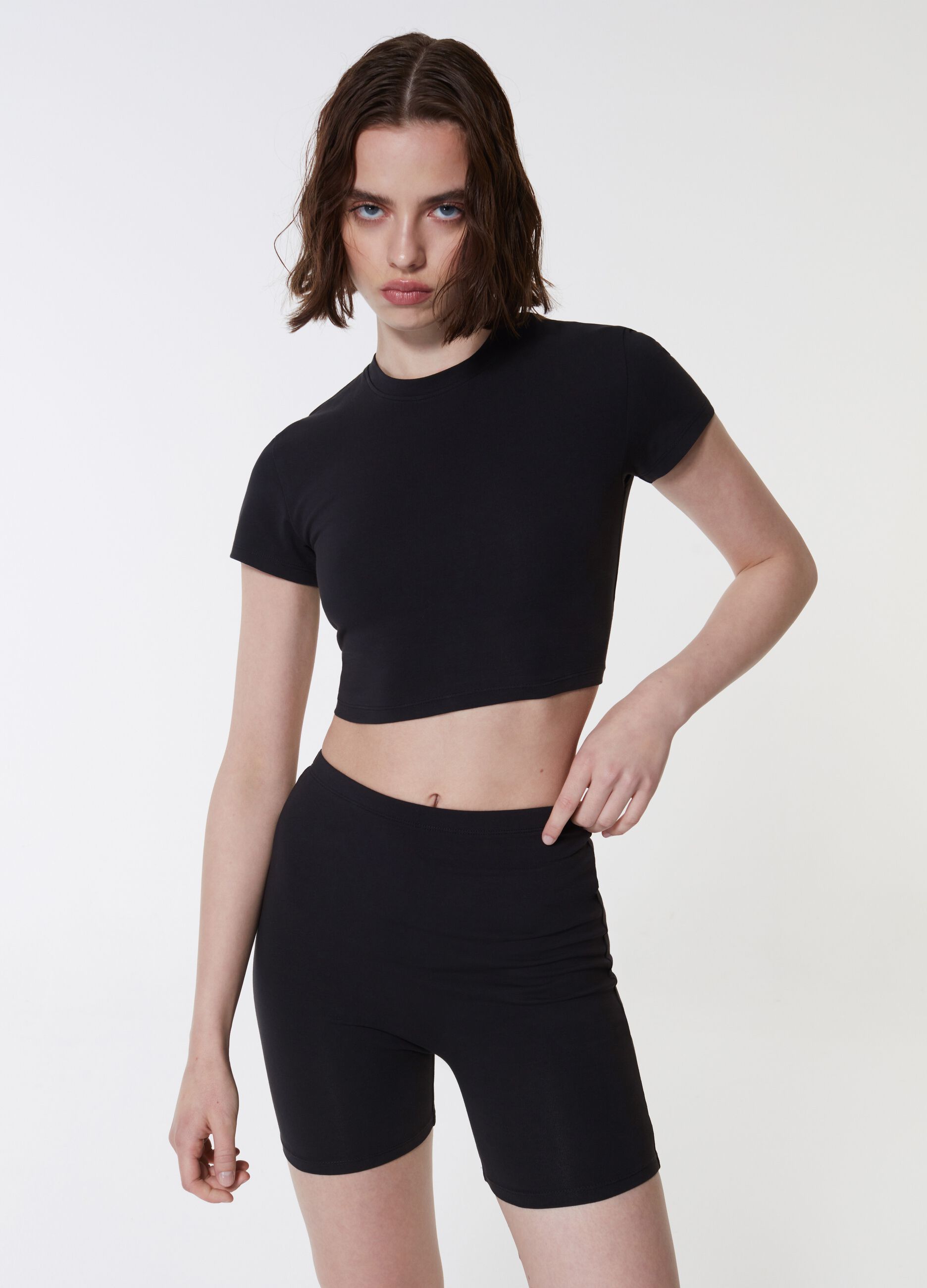 Crop T-shirt Black