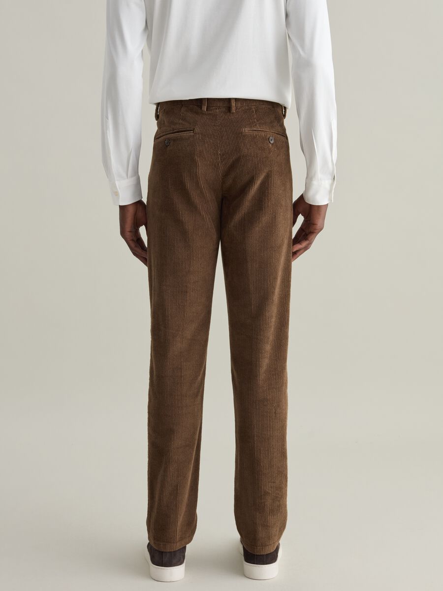 Contemporary stretch corduroy trousers_3