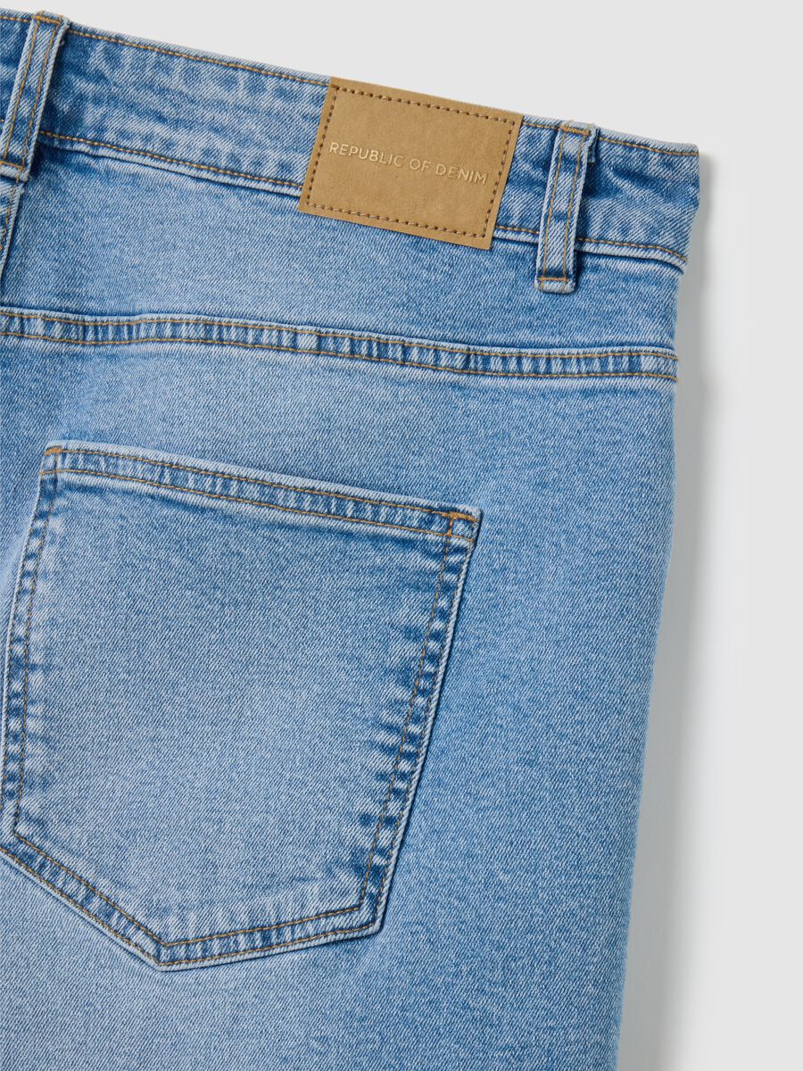 Men's Slim Fit Azure Denim Shorts_5