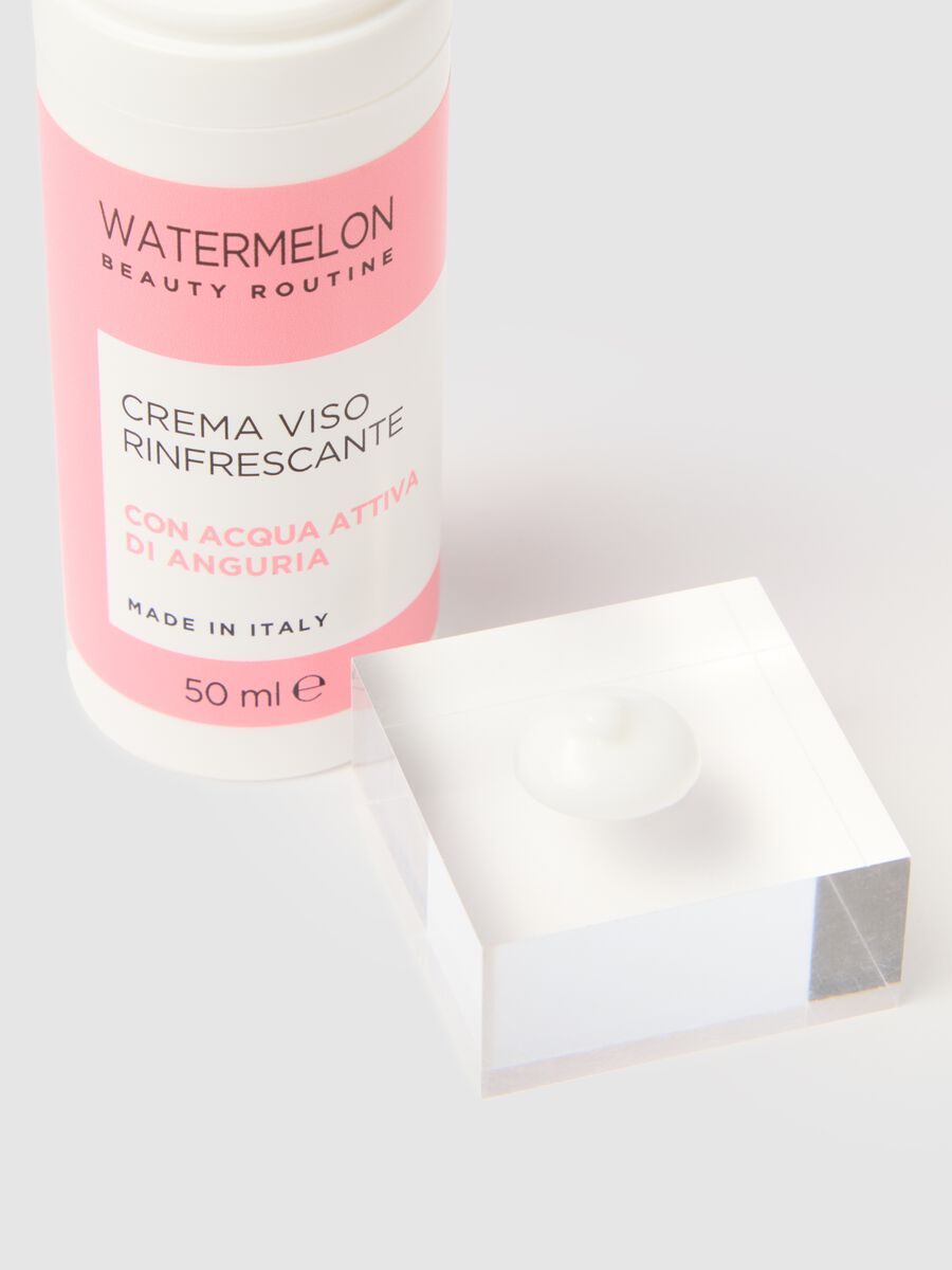 Crema viso rinfrescante con acqua attiva di anguria_1