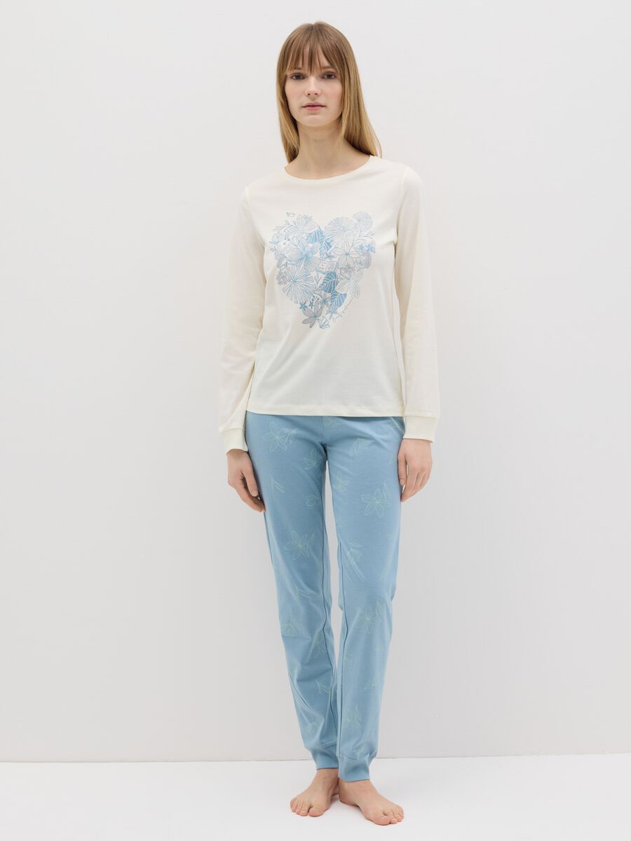 White and light blue cotton pyjamas with floral print_0