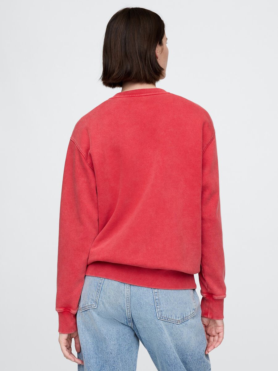 Red sweatshirt with Gap logo_2